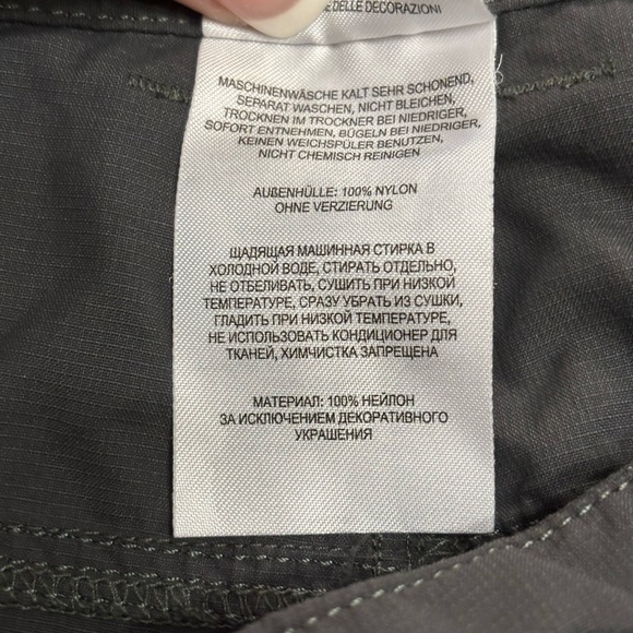 Mountain Hardwear Men's Gray Hiking Shorts size 32 - Picture 6 of 8